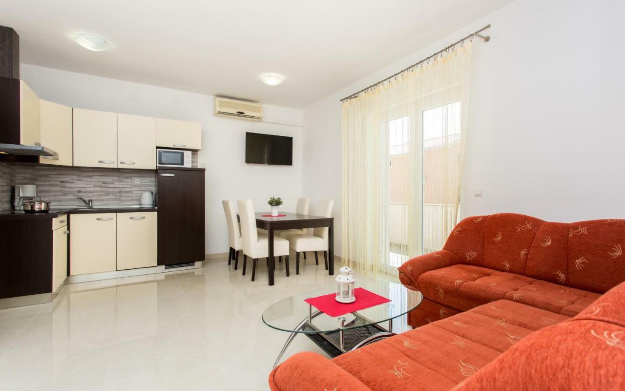 Apartments Mira Baska  Luaran gambar